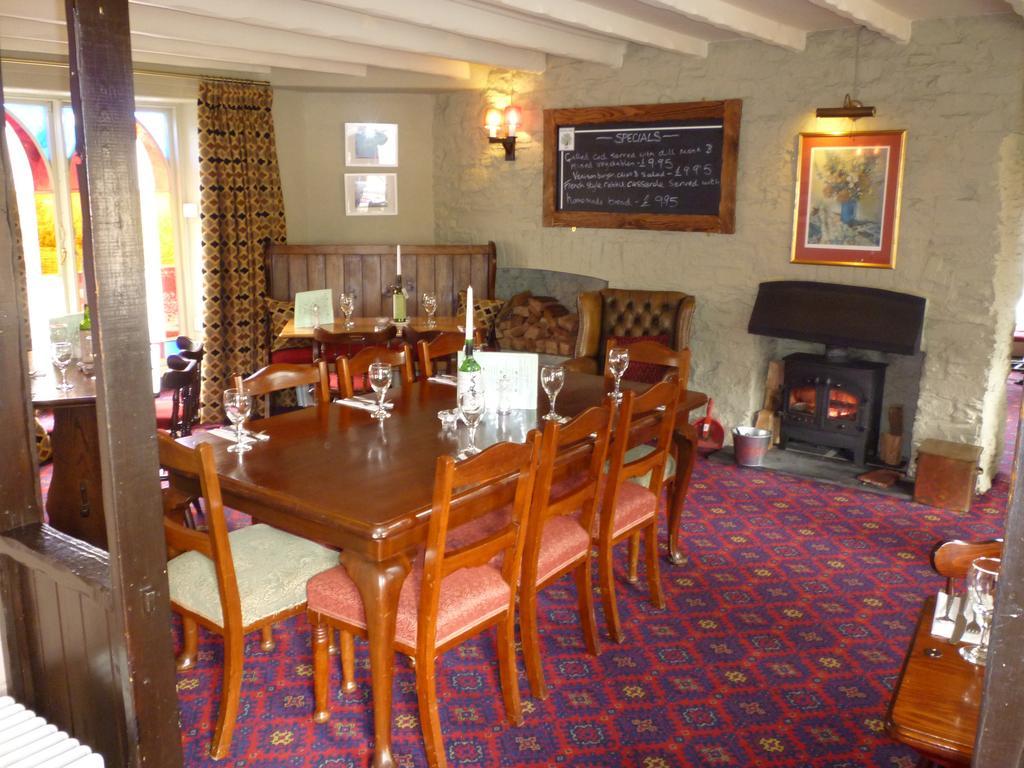 Royal Oak Inn Lostwithiel Extérieur photo