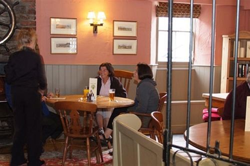 Royal Oak Inn Lostwithiel Extérieur photo